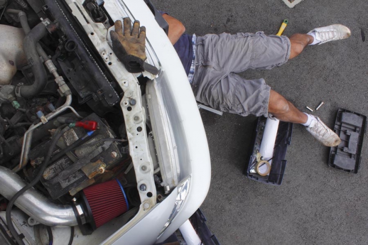 Top 5 DIY Car Maintenance Tips